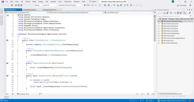 Visual Studio com solution Atacado C# Microservices DDD e serviço ClienteService em C#